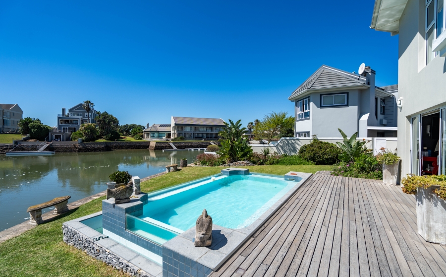7 Bedroom Property for Sale in Royal Alfred Marina Eastern Cape